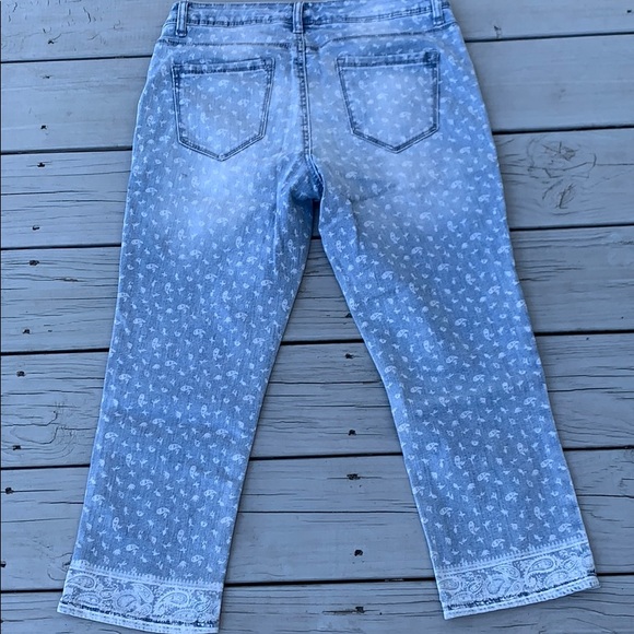 Bandolino Selene size 6 paisley Jean - Picture 3 of 8